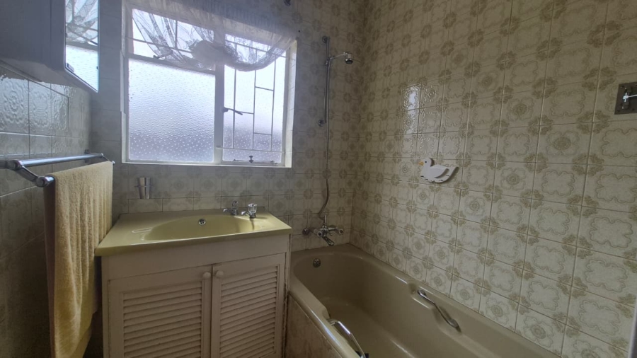 3 Bedroom Property for Sale in Meiringspark Western Cape
